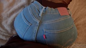 Dry Humping Big Ass in Jeans