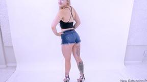 ”Chick has orgasm by getting cunt licked at her audition”