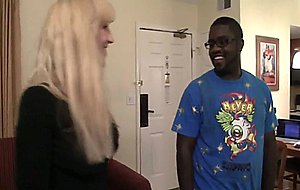 Amateur pawg milf finds a bbc to fuck