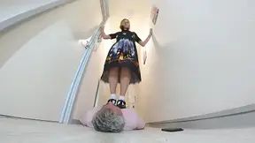 Danielle Chest Jumping FLOOR CAM