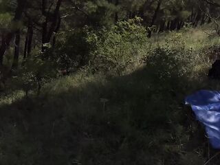 Bi three-some - dude sucks dong and bangs girlfriend's snatch at a picnic