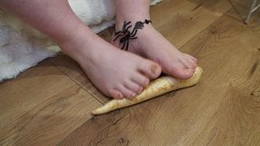 Foot games with parsley root #2
