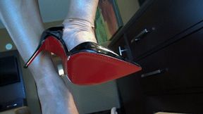 dOrsay Louboutin Cock Crush - Mobile Device Version