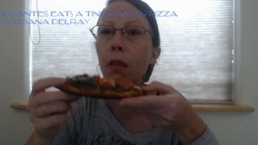 A Giantess Eats a Tiny Man On Pizza MP4