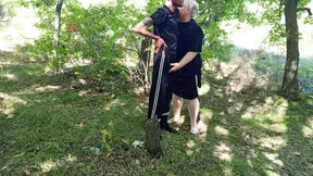 neighbor gives a public blowjob in the park