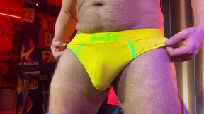 yuri gaucho brazilian bear fucking the cock in live - hot house cruising bar sao paulo