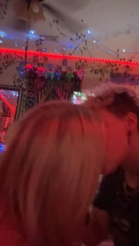 30 sec clothed makeout with my girlfriend