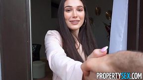 Went to see this apartment to buy and the agent throats my cock