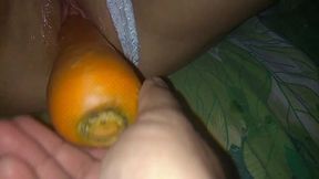 I fuck my wife with a big carrot.