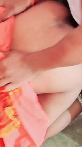 Jaw-dropping moment from &quot;Pakistani Muslim girl with hindustani boyfriend&quot;