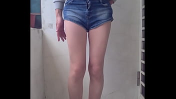 Shemale Ting Xuan Masturbating with a dildo on the balcony