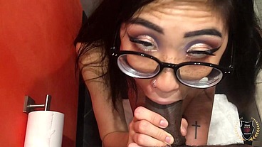 Sex In The Bathroom At Night! Eva Yi Gets Dicked Hard By Rome Major!