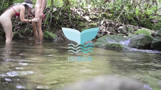 Skinny step sister shows her tits and takes my dick out to suck it in the mountain.