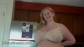 Reyna Trying on Plus Size Bras