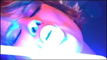 It's too bad the lighting is a bit off in this one