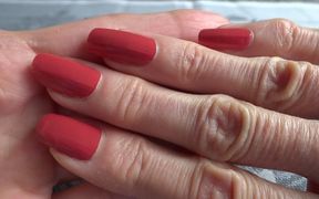 Red long fingernails - natural fingernails!