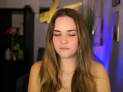 Amateur Webcam Teen Masturbates And Teases