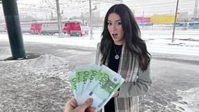 Beautiful woman on train gets fucked for cash