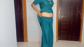 Last night my stepmom wearing sexy dress and bra panty