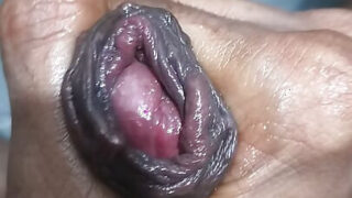 Masturbasi, creampie, cumshot, handjob, webcam – gay India muda berpenis besar dan berminyak melakukan hubungan seks anal