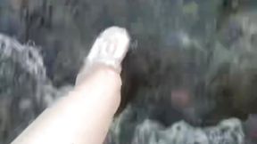 踩水~！