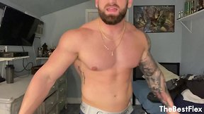 Hunks with big beautiful biceps: solo muscle flex & tattooed italian jocks