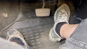 driving in sneakers avi