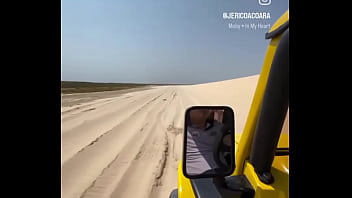 Na praia