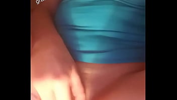 Premi&egrave_re vid&eacute_o Nawal, dites moi ce que vous en pensez