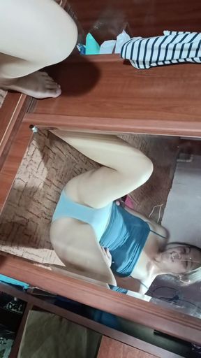 OniSoi - I caught my stepsister Chinese red-handed masturbating while looking at her own pussy