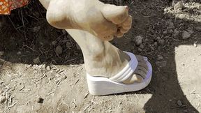 I lost my shoe while walking-15 AVI