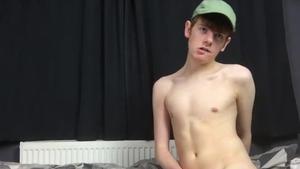TXXXMStudios.com: Inexperienced Twink Bottom Tries It All