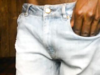 AFRO AMATEUR GIANT JOCK WITH VEINS MASTURBATING???? MASSIVE CUM