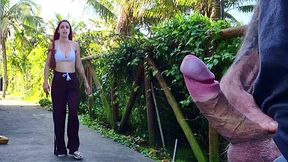 Risque BJ in the park makes her scream with pleasure