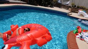 Roxy is a Damsel in Peril as Her Inflatable Springs a Leak. 4K (3840x2160)