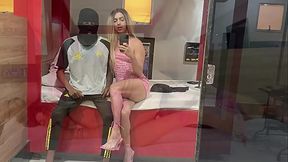 BBC GOZANDO DENTRO SO CUZINHO DA SAFADA