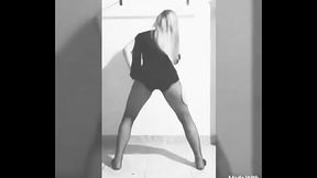 Agustina Merlo moviendo el culo instagram agus merlo99