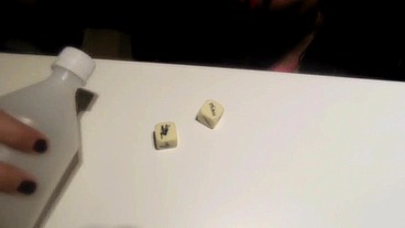 CON MI HERMANASTRA ENCONTRAMOS A DOS VECINOS EN EL BOLICHE sorteamos con dados los intercambios de pareja , ORGIA FIESTA