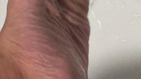 Shower Worship: My Feet Are the Stars