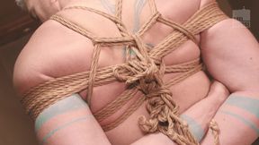 Axelabysse the Embrace