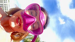 Hot tub with purple dive mad-exercise and mask fill