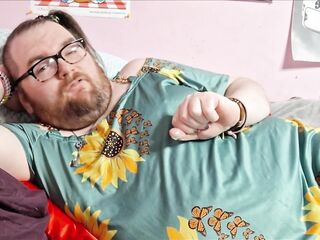 Delta42's enby bedtime quickie