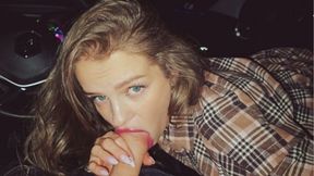 A Married Slut Riskily Sucked A Dick To A Taxi Driver