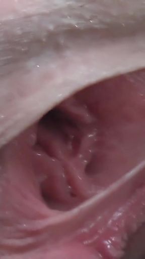 Unforgettable moment from "Milf zeigt Ihre Muschi und hat freude am dildo"