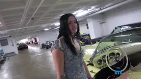 Imani Valor Moans Loudly As She Gets Fingered Publicly – POV Thrill