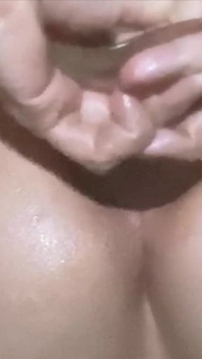 Captivating moment from &quot;3.54&quot; - 9cm Plug&quot;