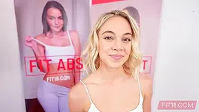 Ripped Blonde Power Lifter
