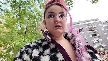 4K PUBLIC FLASHING OUTDOOR TITS WALKING AROUND STREETS
