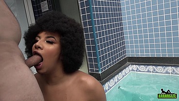 Festa com a modelos na piscina é assim que se curte um fim de semana - Gih Rocha - Cristine Castelary - Binho Ted