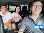 MILF colombiana se folla a joven de VERGA ENORME en el coche - Juan Bustos ROAD